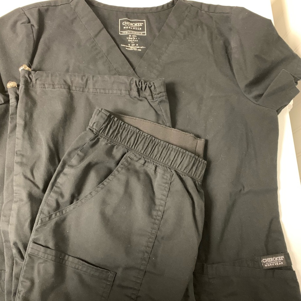 CHEROKEE SCRUBS